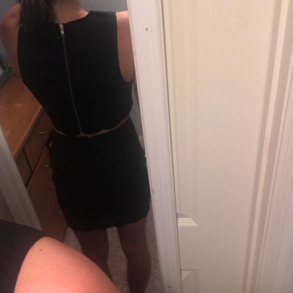 Tobi black two piece! - Picture 3 of 4